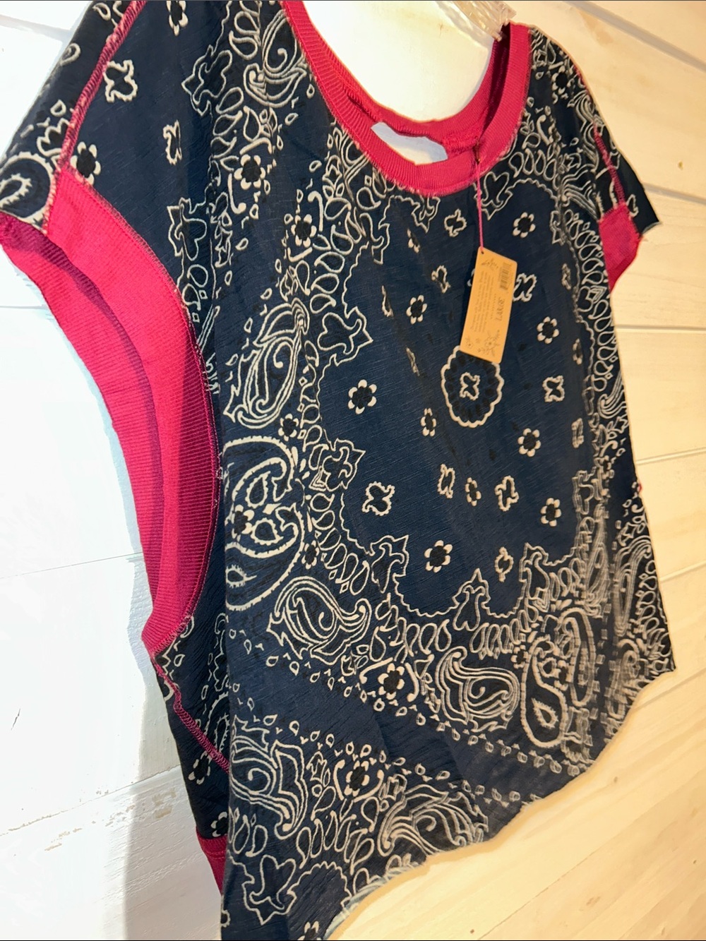 Natural Life ๐ Bandana Print Short Sleeve Top with Fuchsia Trim - Picture 4 of 7
